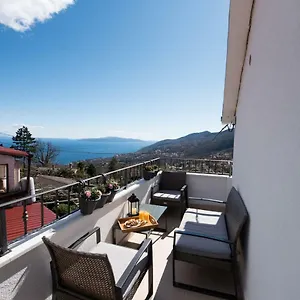 Apartament Lola, Veprinac